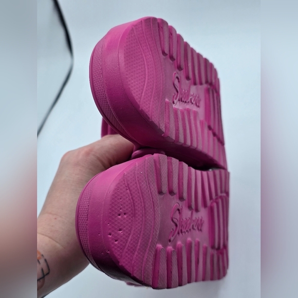 Skechers x Snoop Dogg Pink Rolling N Gold Arch Fit Footsteps Clogs Size 10 - Picture 11 of 16